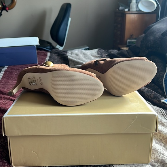 Michael Kors Heels - Picture 3 of 4